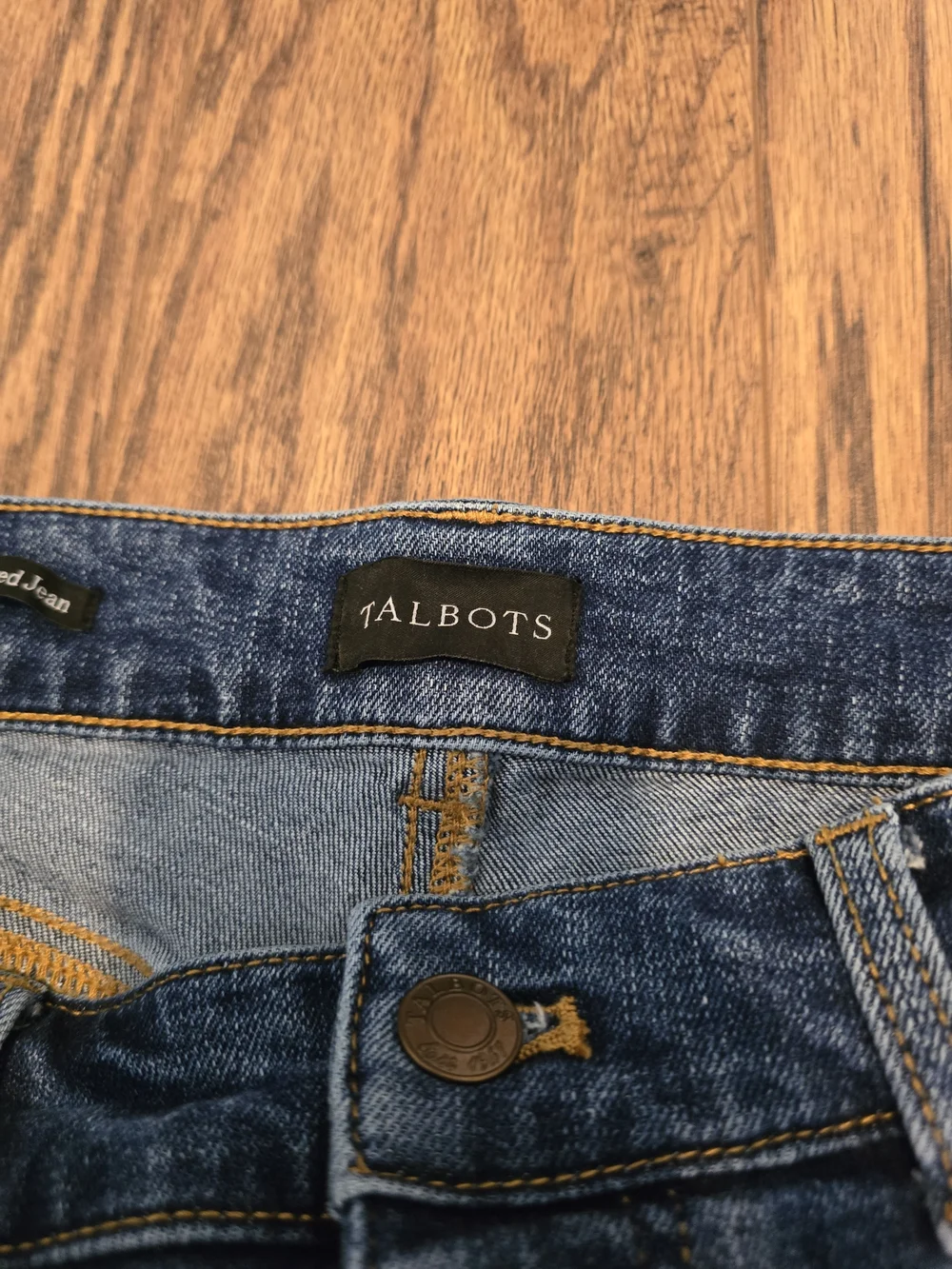 Talbots Everyday Relaxed Jean EUC - Women's Size 2P - Picture 9 of 14